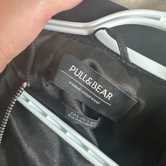 Pull & Bear cropped bomber jacket (S) - Picture 3 of 3